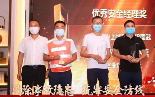 模范生 在线观看,在线观看，青春风采绽放  第1张