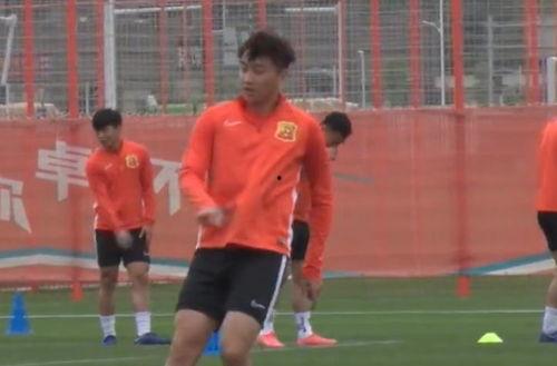 西班牙球员爆料视频最新,最新爆料视频揭露足坛内幕  第3张